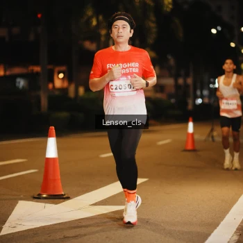 Runner Photo 1749700