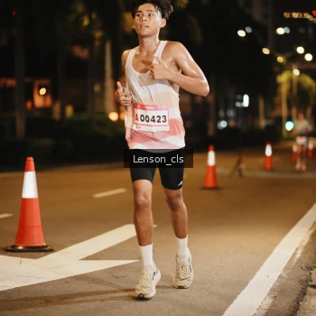 Runner Photo 1749701