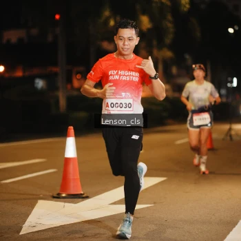 Runner Photo 1749702