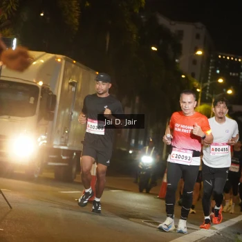 Runner Photo 1749729