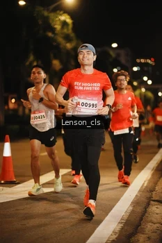 Runner Photo 1749733