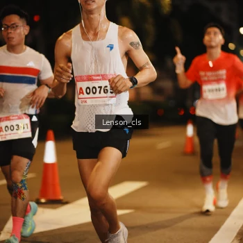Runner Photo 1749798