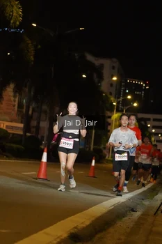Runner Photo 1749980