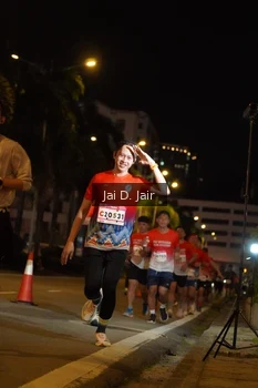 Runner Photo 1750001