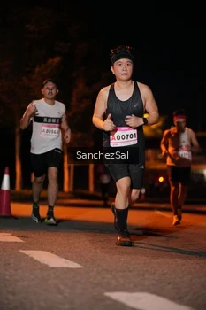 Runner Photo 1750010