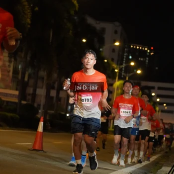 Runner Photo 1750012