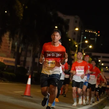 Runner Photo 1750022