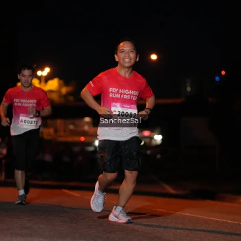 Runner Photo 1750039