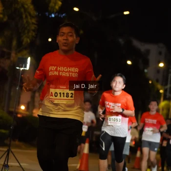 Runner Photo 1750089