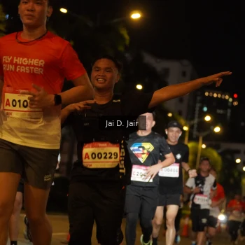 Runner Photo 1750128