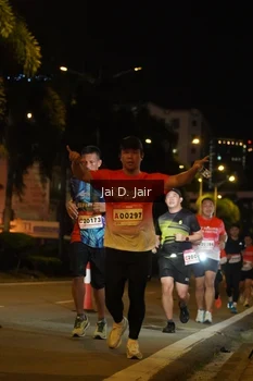 Runner Photo 1750183