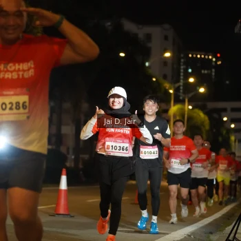 Runner Photo 1750193