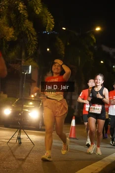 Runner Photo 1750249