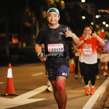 Runner Photo 1750300