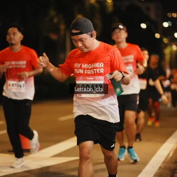 Runner Photo 1750302