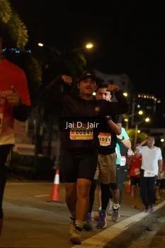 Runner Photo 1750307