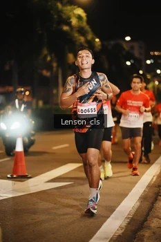 Runner Photo 1750621