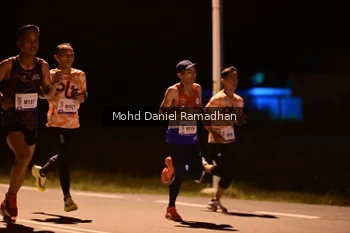 Runner Photo 1750668