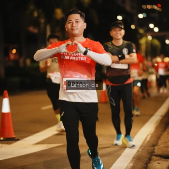 Runner Photo 1750693