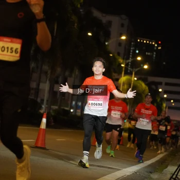 Runner Photo 1750705