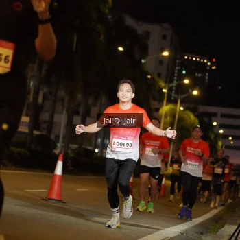 Runner Photo 1750711