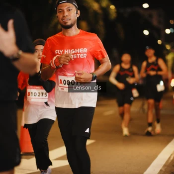 Runner Photo 1750825