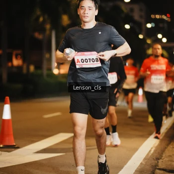 Runner Photo 1750842