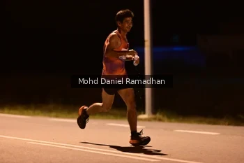 Runner Photo 1751009