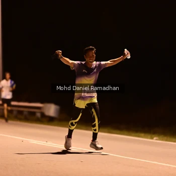 Runner Photo 1751092
