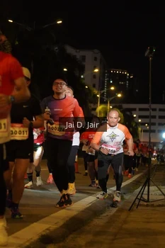 Runner Photo 1751174