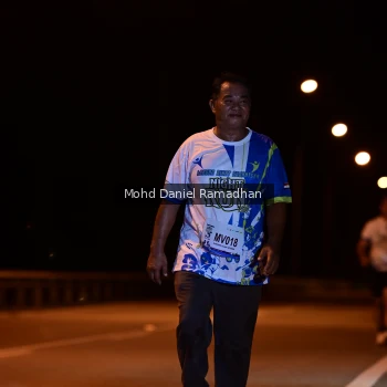 Runner Photo 1751297