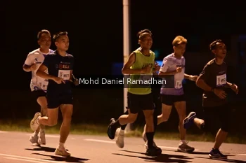 Runner Photo 1751618
