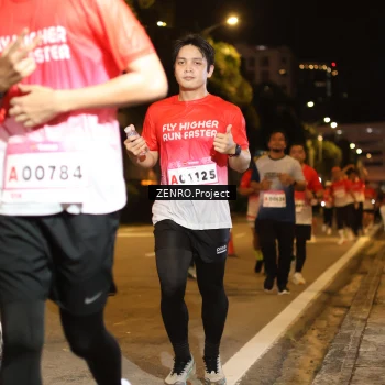 Runner Photo 1751700