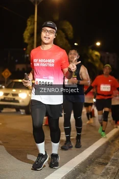 Runner Photo 1751874