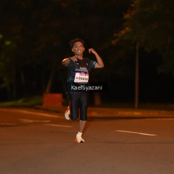 Runner Photo 1752250