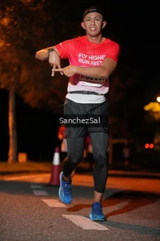 Runner Photo 1752411