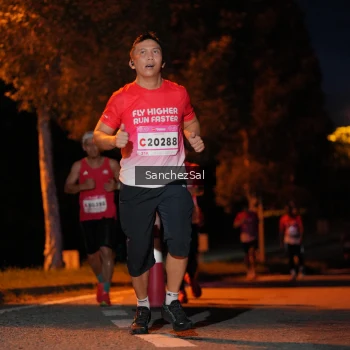 Runner Photo 1753345