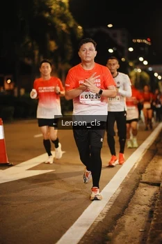 Runner Photo 1753378
