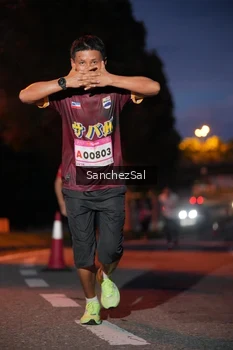 Runner Photo 1753714