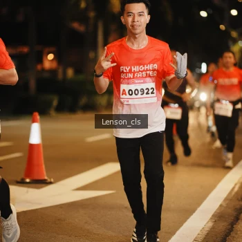 Runner Photo 1754356
