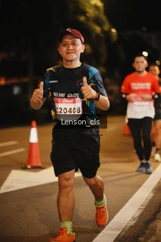 Runner Photo 1754543