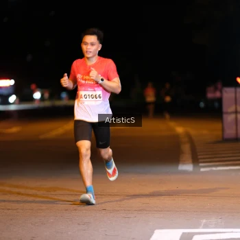 Runner Photo 1754700