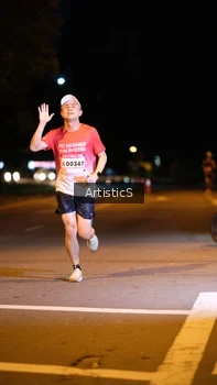 Runner Photo 1755017