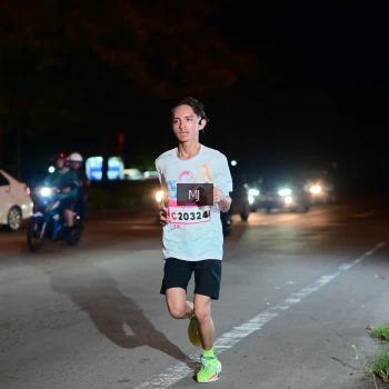 Runner Photo 1755150
