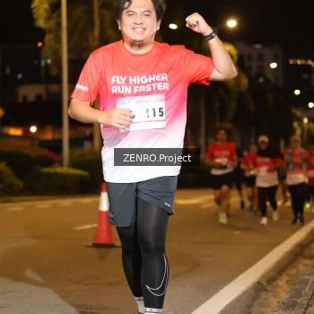 Runner Photo 1755304