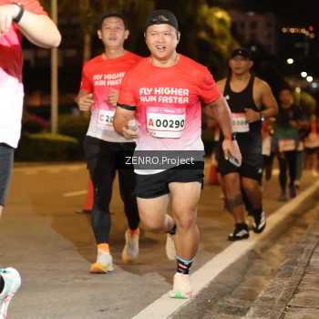 Runner Photo 1755397