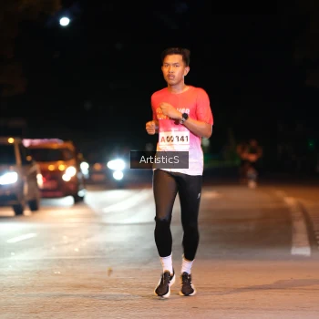 Runner Photo 1755572