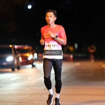 Runner Photo 1755594