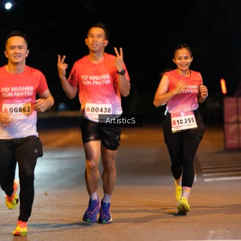 Runner Photo 1755717