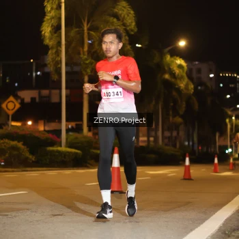 Runner Photo 1755800